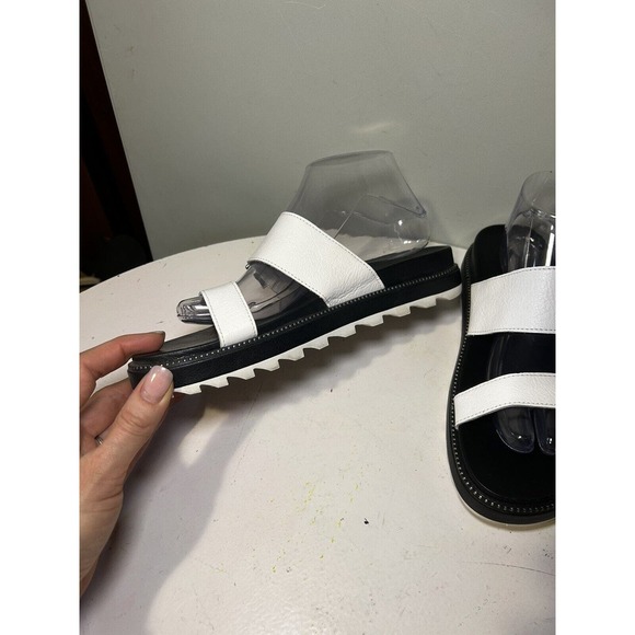 SOREL Womens Sz 9.5 Roaming Buckle White (Sea Salt 125) Sandals Slides - Picture 3 of 6